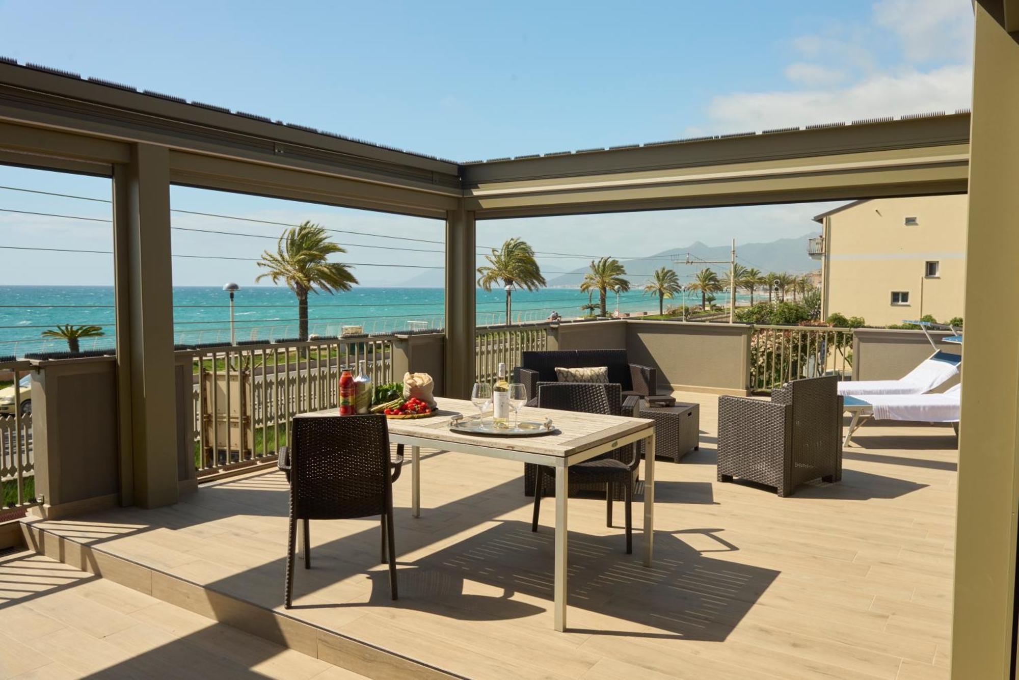 Terrazza Sul Mare A Pietra Ligure Διαμέρισμα Εξωτερικό φωτογραφία